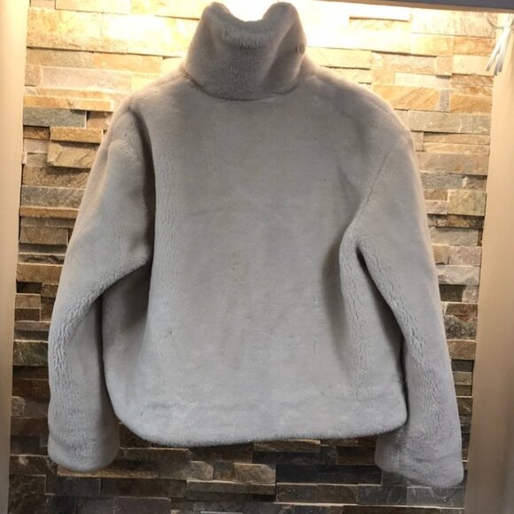 CLUB MONACO Faux Fur Crop Jacket - Picture 6 of 11